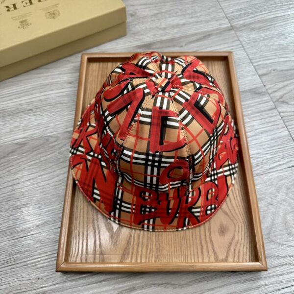 SOMBRERO BURBERRY