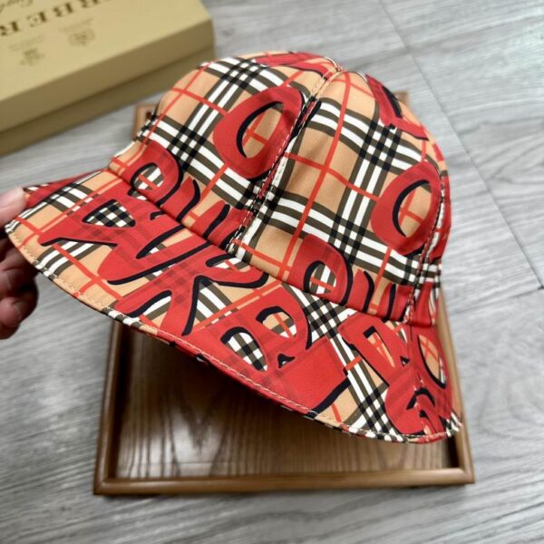 SOMBRERO BURBERRY