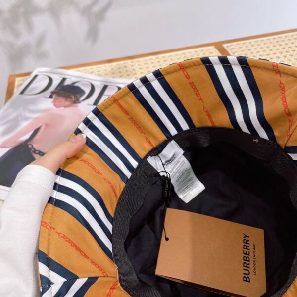SOMBRERO BURBERRY