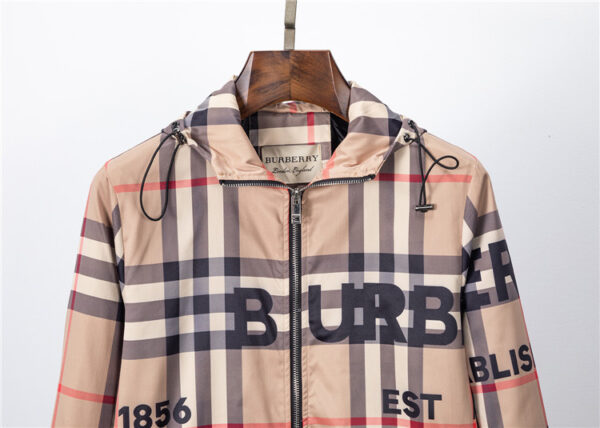 CORTAVIENTOS BURBERRY