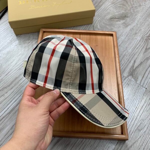 GORRA BURBERRY