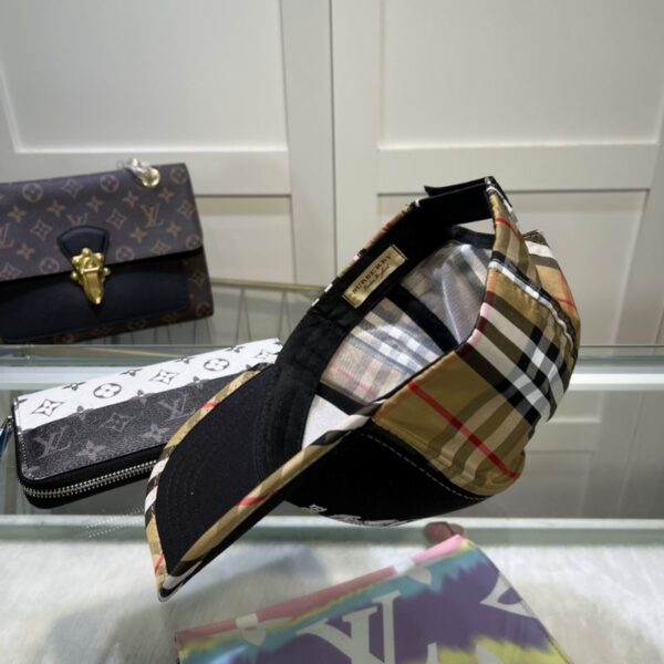 GORRA BURBERRY