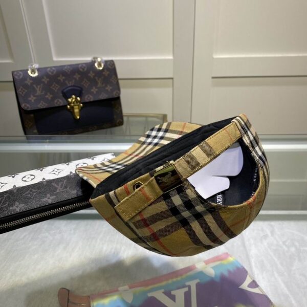 GORRA BURBERRY