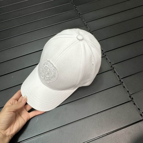 GORRA CHROME HEARTS