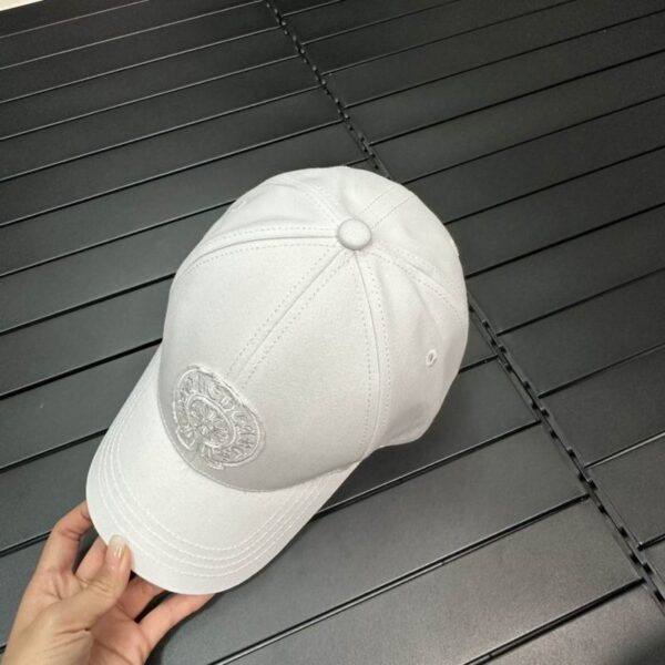 GORRA CHROME HEARTS