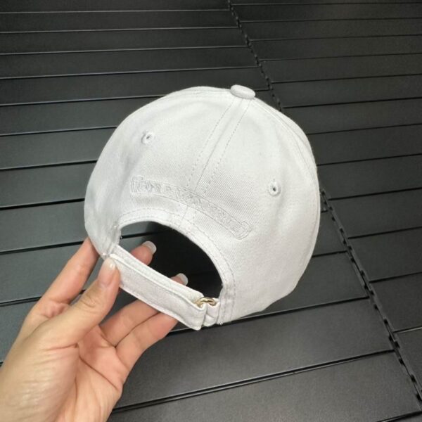 GORRA CHROME HEARTS