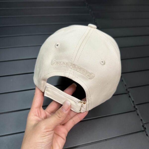 GORRA CHROME HEARTS