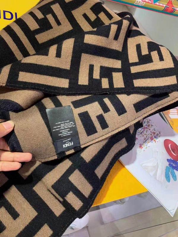 SCARF FENDI