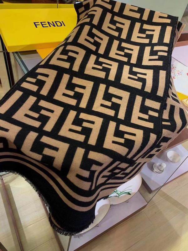 SCARF FENDI