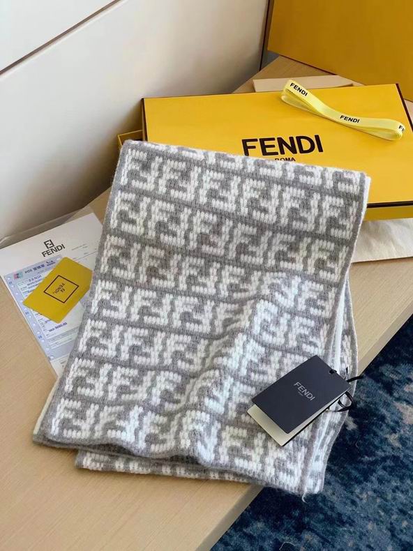 SCARF FENDI