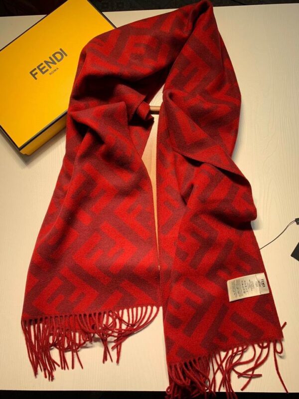 SCARF FENDI