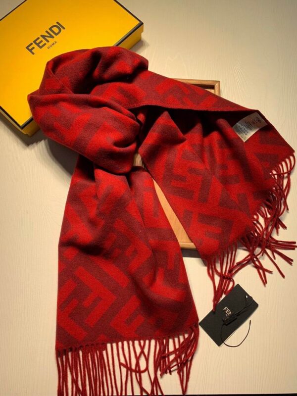 SCARF FENDI