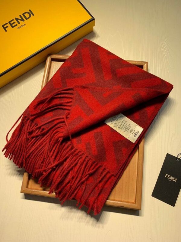 SCARF FENDI