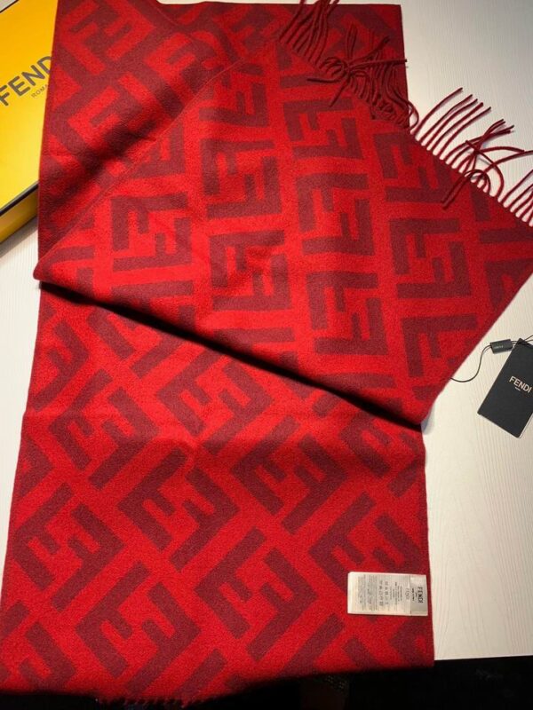 SCARF FENDI