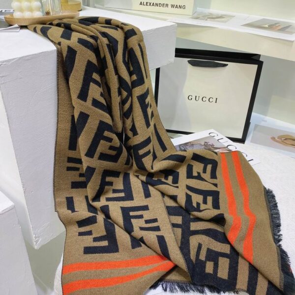 SCARF FENDI