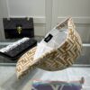GORRA FENDI