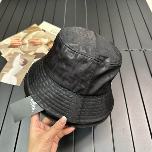 SOMBRERO FENDI