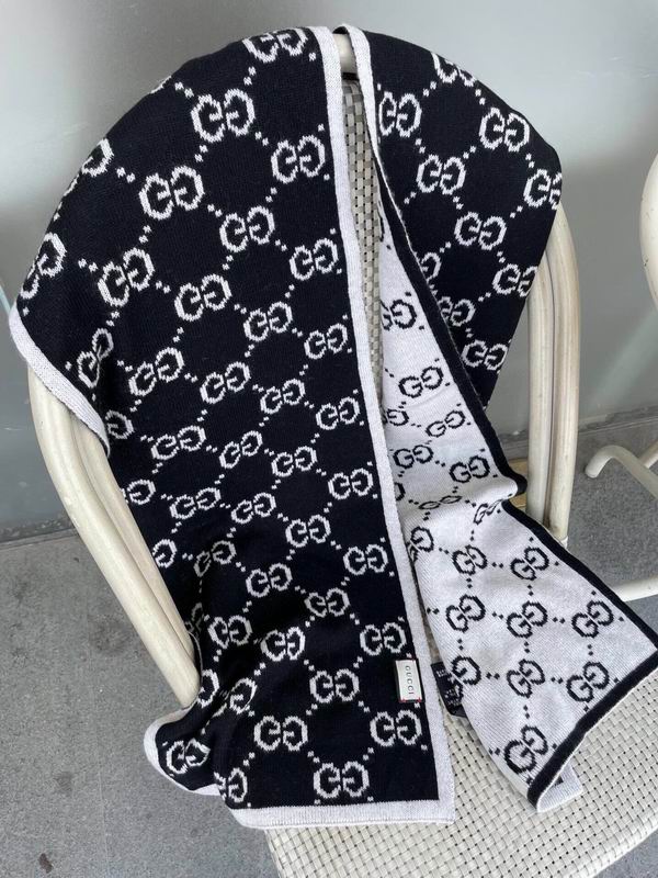SCARF GUCCI