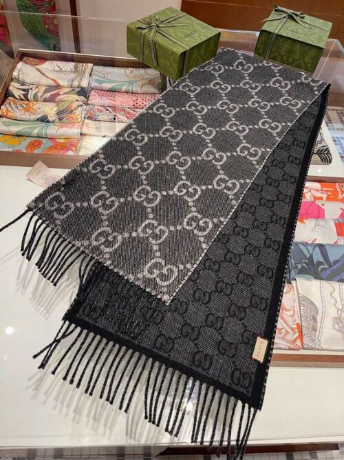 SCARF GUCCI