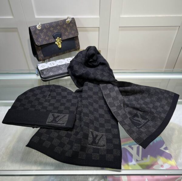 WINTER SET LOUIS VUITTON
