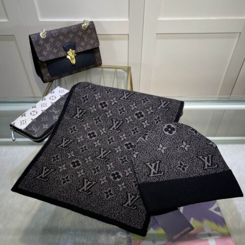 WINTER SET LOUIS VUITTON