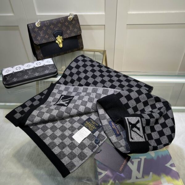 WINTER SET LOUIS VUITTON