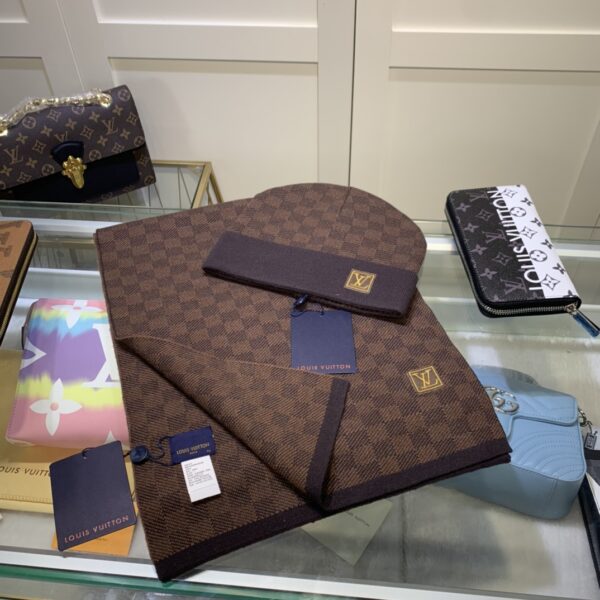WINTER SET LOUIS VUITTON