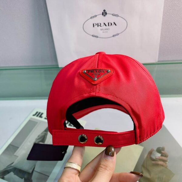 GORRA PRADA