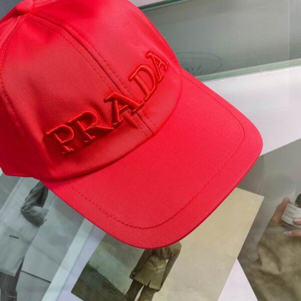 GORRA PRADA