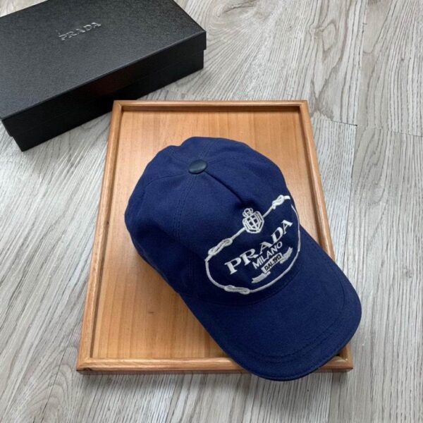 GORRA PRADA