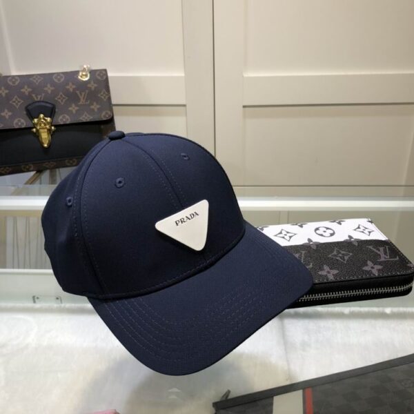 GORRA PRADA