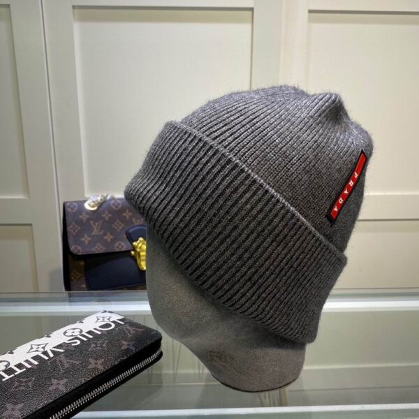 GORRO PRADA