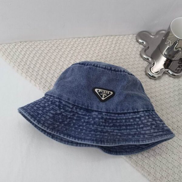 SOMBRERO PRADA