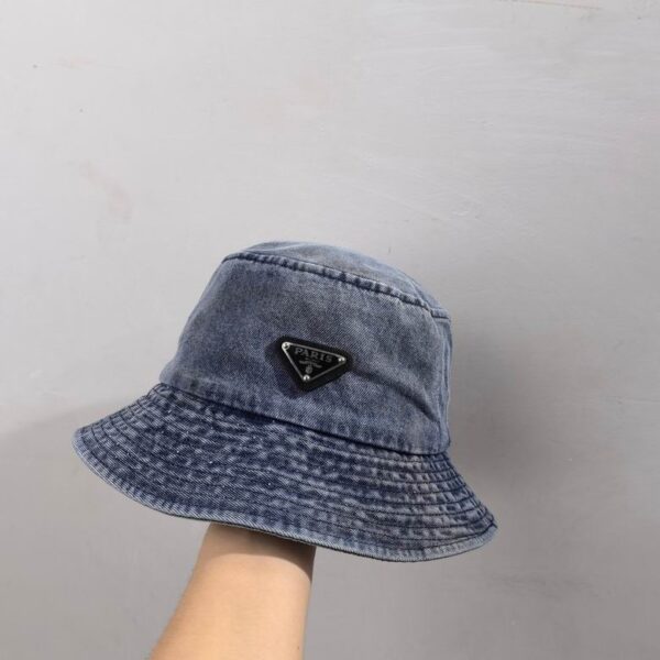 SOMBRERO PRADA