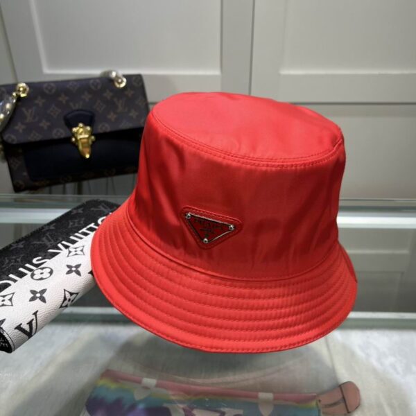 SOMBRERO PRADA