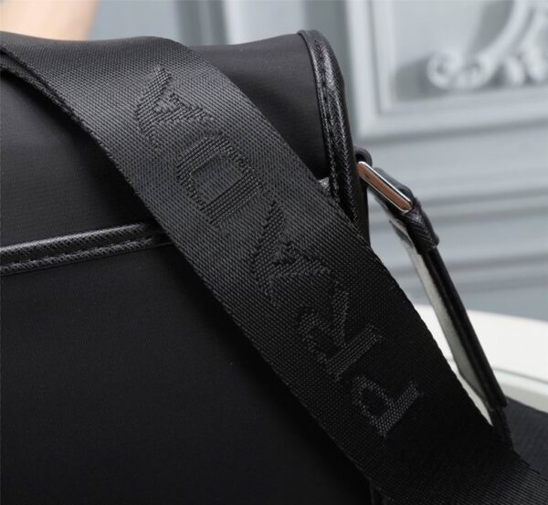 BOLSO MESSENGER PRADA