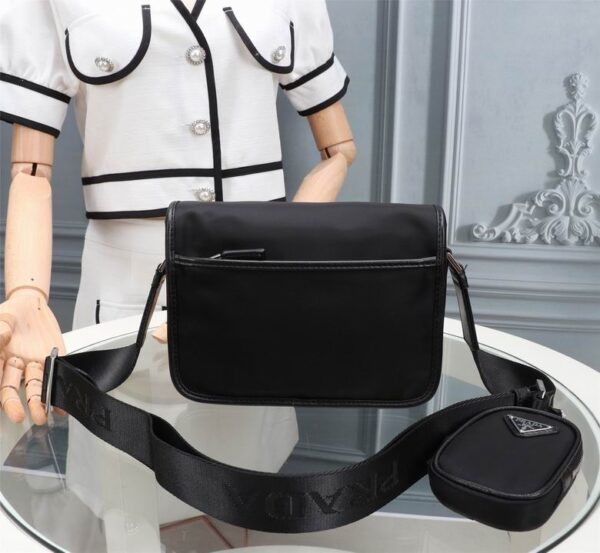 BOLSO MESSENGER PRADA