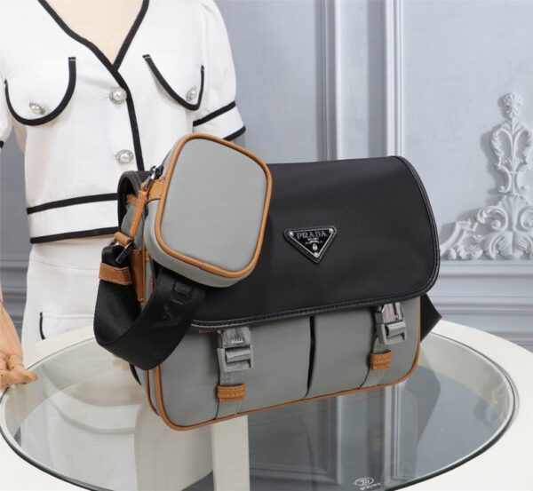 BOLSO MESSENGER PRADA