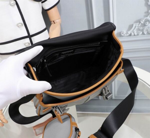 BOLSO MESSENGER PRADA
