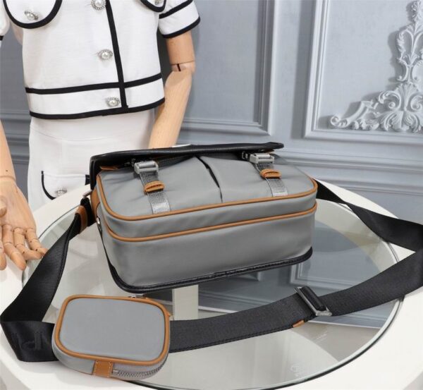 BOLSO MESSENGER PRADA