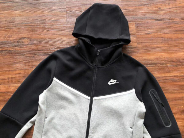 NIKE TECH FLEECE TRACKSUIT