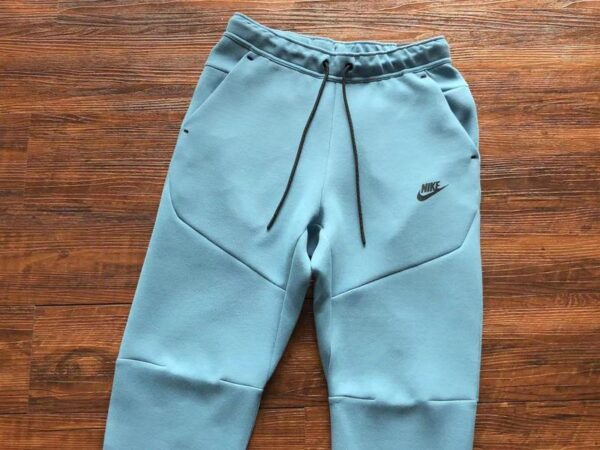 NIKE TECH FLEECE TRACKSUIT