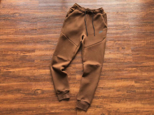 NIKE TECH FLEECE TRACKSUIT