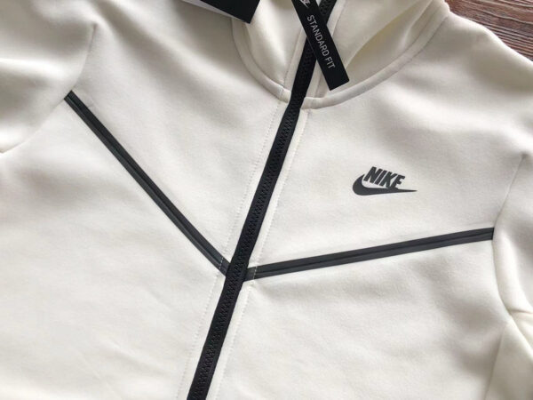 NIKE TECH FLEECE TRACKSUIT