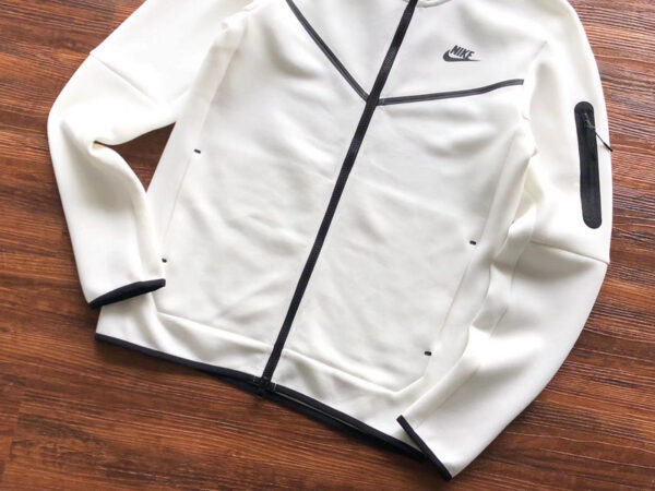 NIKE TECH FLEECE TRACKSUIT