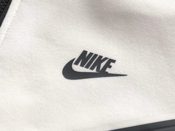 NIKE TECH FLEECE TRACKSUIT