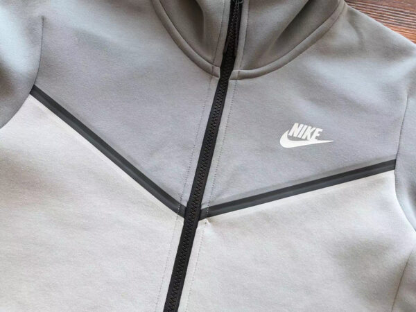 NIKE TECH FLEECE TRACKSUIT