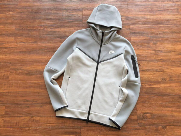 NIKE TECH FLEECE TRACKSUIT