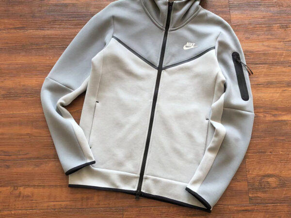 NIKE TECH FLEECE TRACKSUIT
