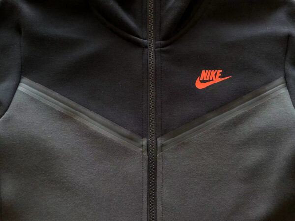 NIKE TECH FLEECE TRACKSUIT